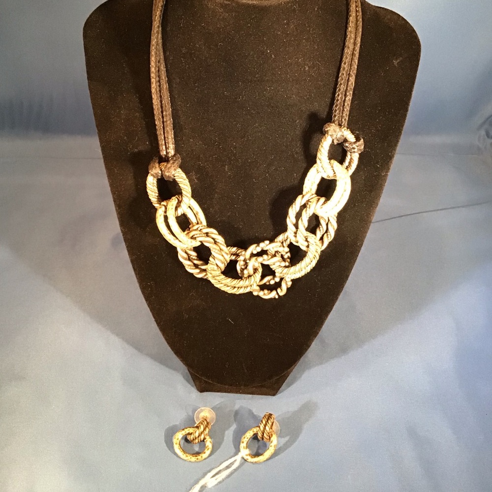 Dark metal Chico’s necklace & earrings, EUC